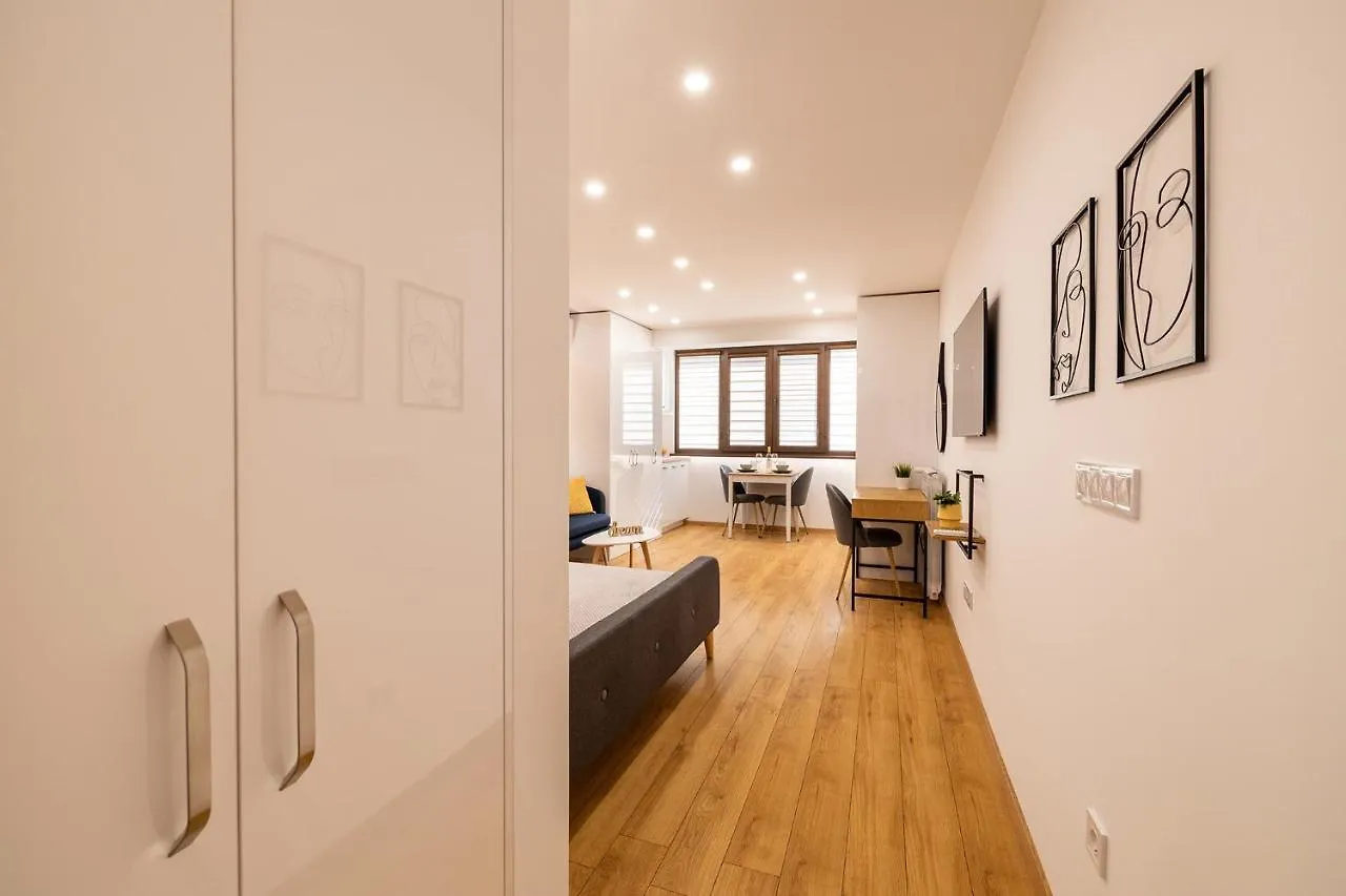 סופיה Luxury Studio Living High-End Amenities And Great Location By Flat Mаnager